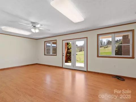 149 Sunny Hill Ln, Clyde, NC 28721 photo 17