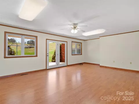 149 Sunny Hill Ln, Clyde, NC 28721 photo 16
