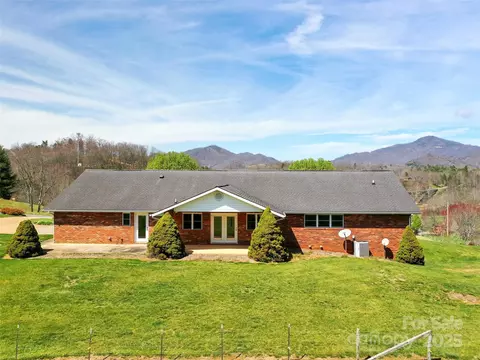 149 Sunny Hill Ln, Clyde, NC 28721 photo 42