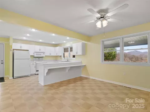 149 Sunny Hill Ln, Clyde, NC 28721 photo 7