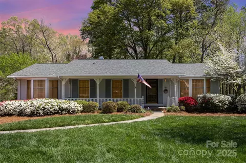 726 Grandview Ne Dr NE, Concord, NC 28025