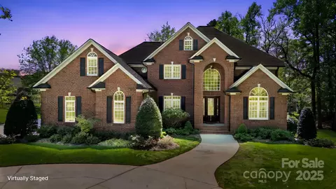 2840 Wheatfield Ct, Lincolnton, NC 28092