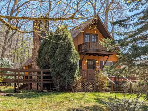 130 Turkey Trot 34 Ln #3&4, Burnsville, NC 28714