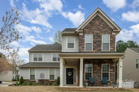 15324 Colonial Park Dr, Huntersville, NC 28078