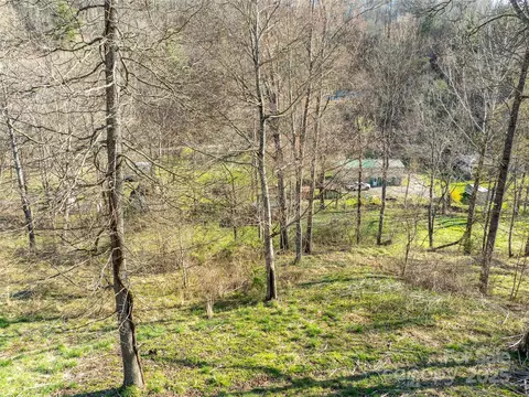 37 Wild Rock Ct, Clyde, NC 28721 photo 11