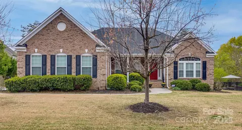 615 Reliance Ct, Tega Cay, SC 29708