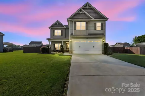 207 Ingram Fields Dr, Goldsboro, NC 27530