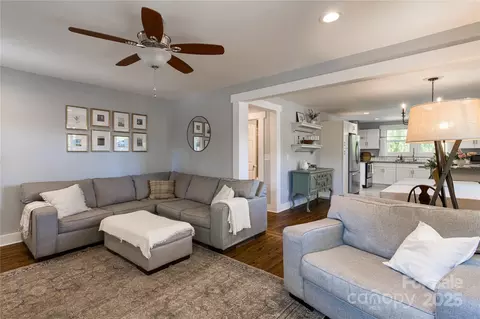 702 Hazel Ave, Kannapolis, NC 28083 photo 3