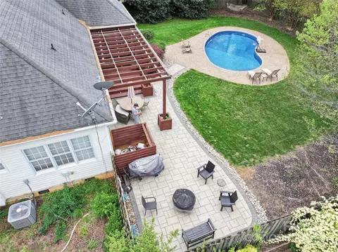10609 Washam Potts Rd, Cornelius, NC 28031