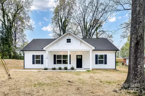 315 Club House Dr, Salisbury, NC 28144