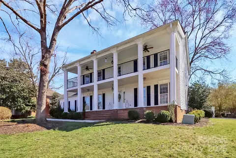 8600 Peyton Randolph Dr, Charlotte, NC 28277