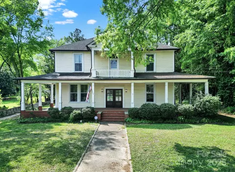 407 Chesterfield Ave, Lancaster, SC 29720