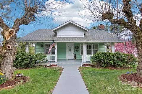 Exterior - 21 Henry Dr, Clyde, NC 28721 photo 3 of 12