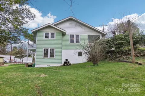 Exterior - 21 Henry Dr, Clyde, NC 28721 photo 11 of 12