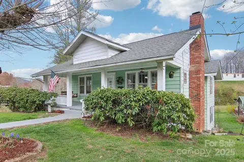 Exterior - 21 Henry Dr, Clyde, NC 28721 photo 5 of 12