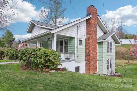 Exterior - 21 Henry Dr, Clyde, NC 28721 photo 4 of 12