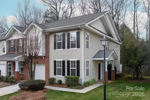 16631 Commons Creek Dr, Charlotte, NC 28277