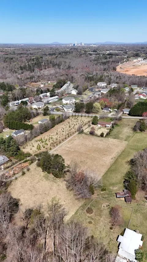 000 Teague Se Rd SE, Winston Salem, NC 27107