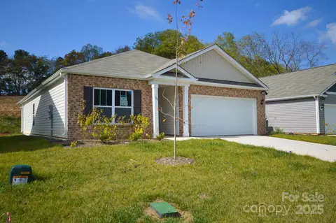 185 Callie River Ct, Clyde, NC 28721 photo 4