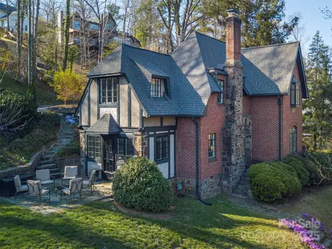 250 Kimberly Ave, Asheville, NC 28804