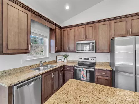Kitchen - 37 Brian Dr, Canton, NC 28716 photo 1 of 1