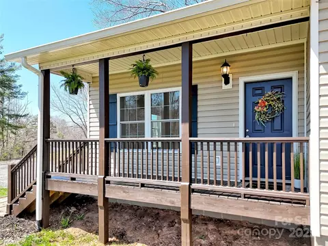 Exterior - 37 Brian Dr, Canton, NC 28716 photo 2 of 9