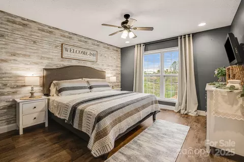 Bedroom - 139 Grassy Fields Dr, Marshall, NC 28753 photo 4 of 7
