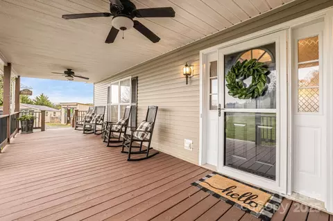 Exterior - 139 Grassy Fields Dr, Marshall, NC 28753 photo 2 of 5