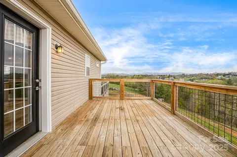 Exterior - 139 Grassy Fields Dr, Marshall, NC 28753 photo 3 of 5