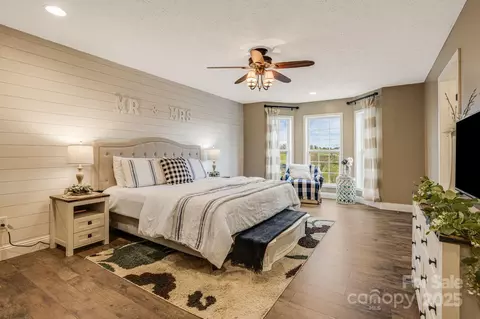 Bedroom - 139 Grassy Fields Dr, Marshall, NC 28753 photo 1 of 7