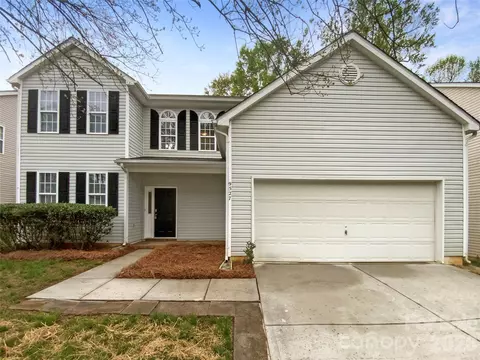 9527 Scotland Hall Ct, Charlotte, NC 28277