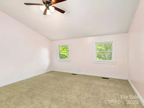 Bedroom - 373 Vineyard Rd, Tryon, NC 28782 photo 5 of 5