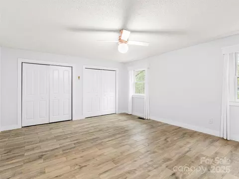 Bedroom - 373 Vineyard Rd, Tryon, NC 28782 photo 3 of 5