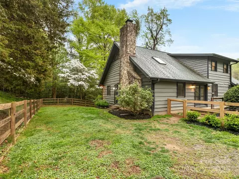 Exterior - 373 Vineyard Rd, Tryon, NC 28782 photo 6 of 10