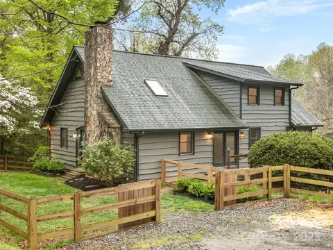 Exterior - 373 Vineyard Rd, Tryon, NC 28782 photo 3 of 10