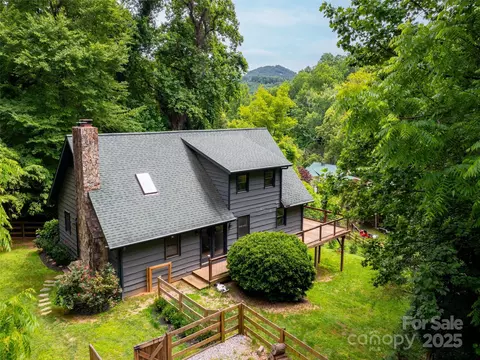 Exterior - 373 Vineyard Rd, Tryon, NC 28782 photo 9 of 10