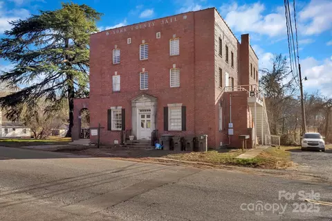 203 Liberty W St W, York, SC 29745
