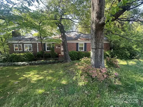 4301 The Plz, Charlotte, NC 28205