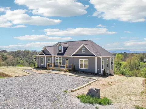 25 Colby Dr, Weaverville, NC 28787