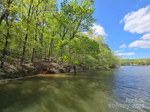 116 Fox Land 171112 Dr #17,11&12, Badin Lake, NC 28127