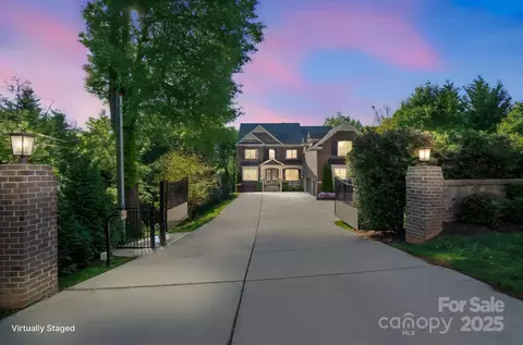 7944 Park Rd, Charlotte, NC 28210