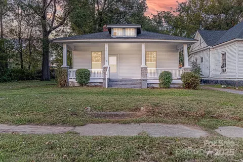 319 Chestnut St, Rock Hill, SC 29730