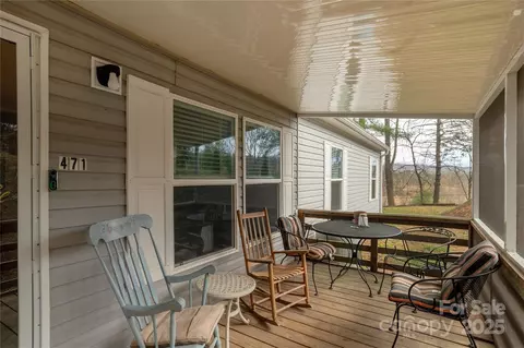 471 Pleasant Grove Rd, Hendersonville, NC 28739