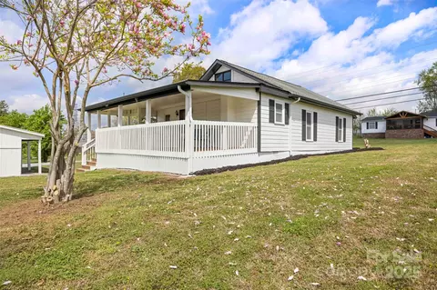 382 Cole Campbell Rd, Taylorsville, NC 28681