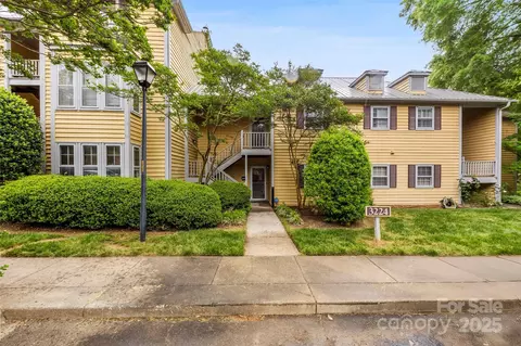 3224 Selwyn Farms 3 Ln #3, Charlotte, NC 28209