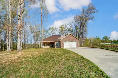 142 Cane Creek Rd, Lexington, NC 27292