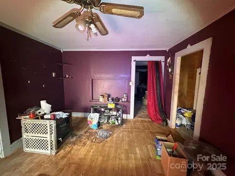 Living - 110 Logan St, Morganton, NC 28655 photo 2 of 3