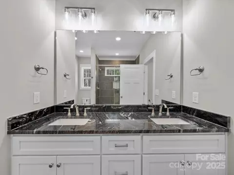 Bath - 297 Barr Link Rd, Mount Pleasant, NC 28124 photo 3 of 6