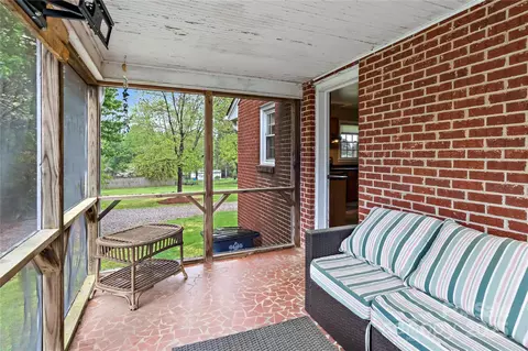 4106 Patsy Dr, Winston Salem, NC 27107 photo 10