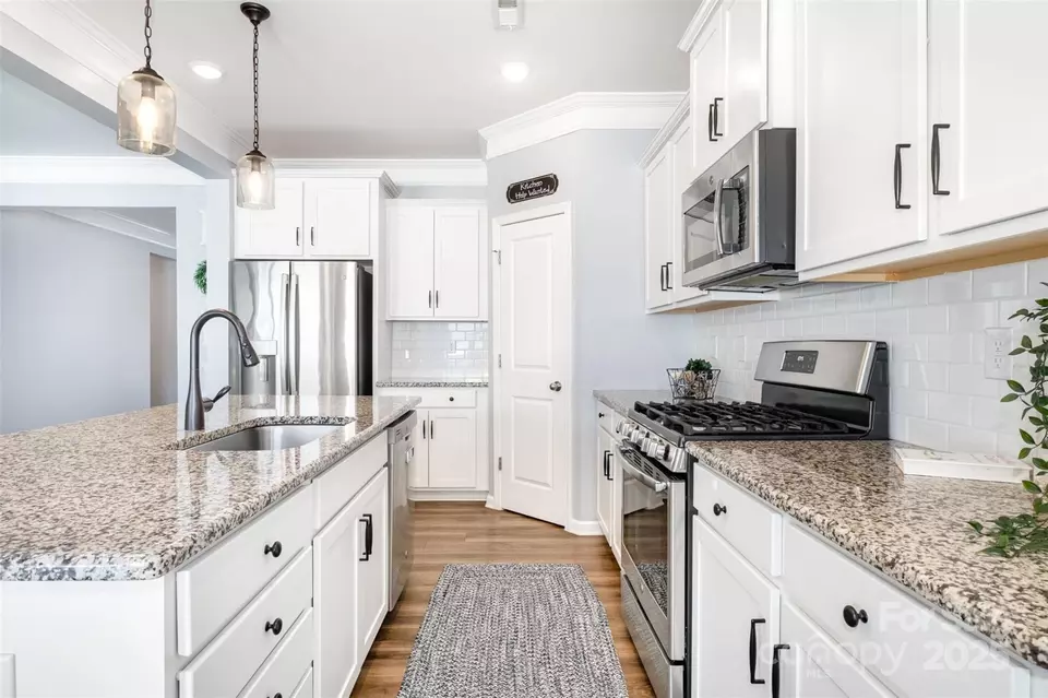 Kitchen - 108 Toxaway St, Mooresville, NC 28115 photo 3 of 4